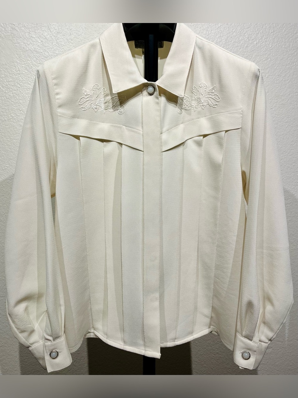 Vintage 90s Principles Cream Button-Front Pleated Blouse - Size 8P (Women’s)